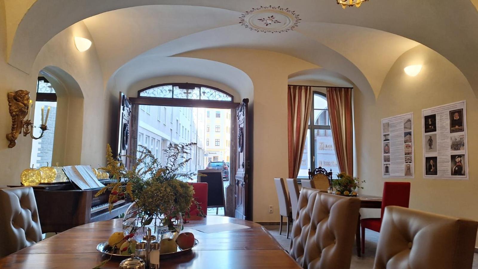 Stadtpalais Romantik-Suite 3 Zimmer Maximal 6 Personen Bautzen Exterior photo